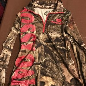 Mossy Oak half zip